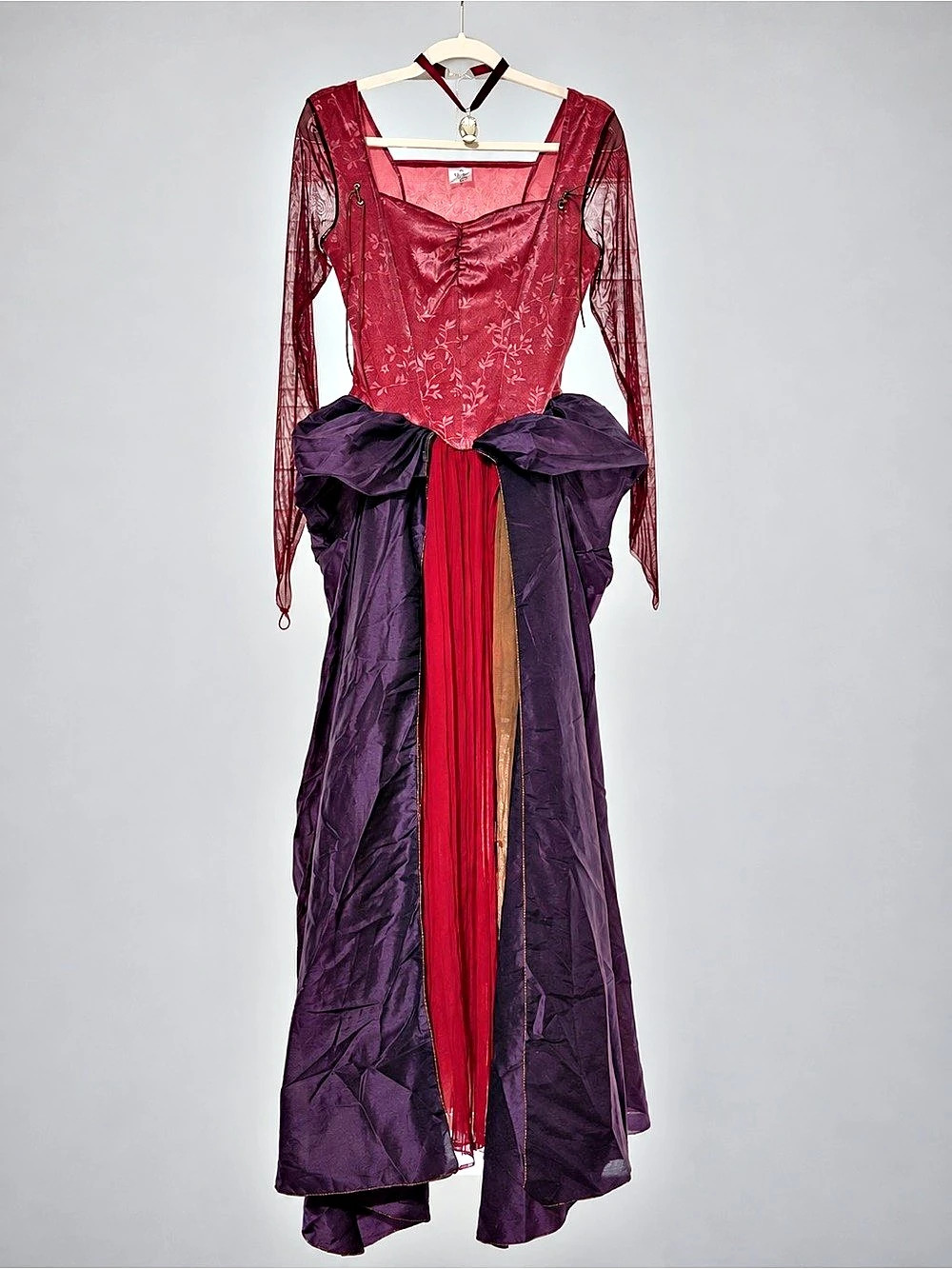 Disney Hocus Pocus Sarah Sanderson Costume Dress & Necklace Small